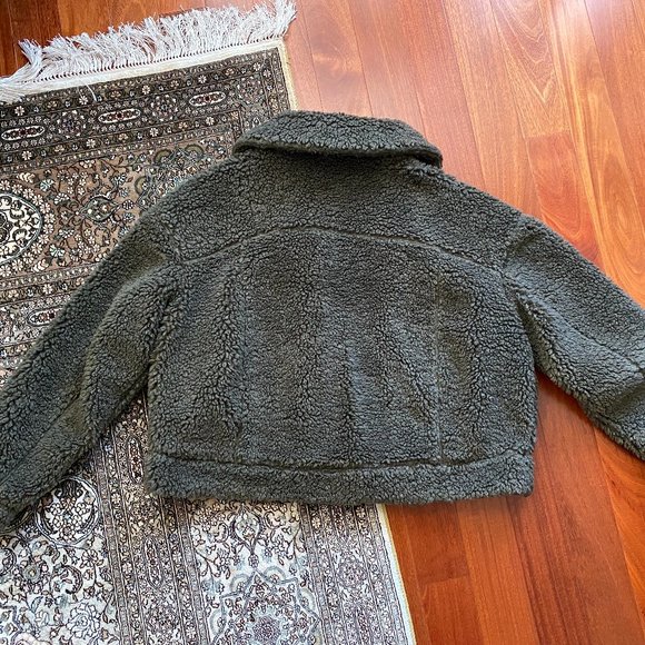 Lululemon Textured Fleece Button Jacket (Dark Olive) - Picture 7 of 9